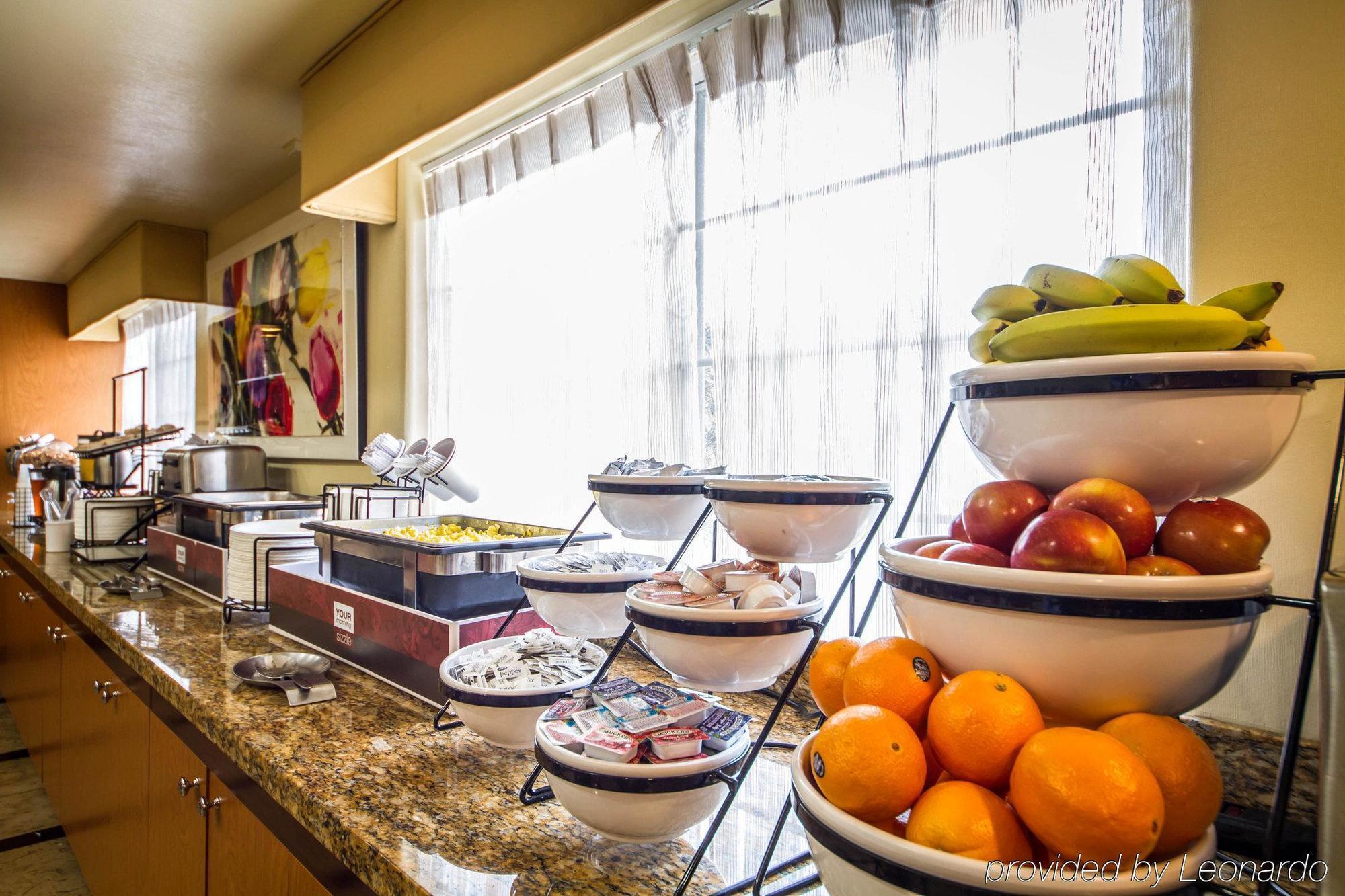 Comfort Inn & Suites Oakland Airport Dış mekan fotoğraf
