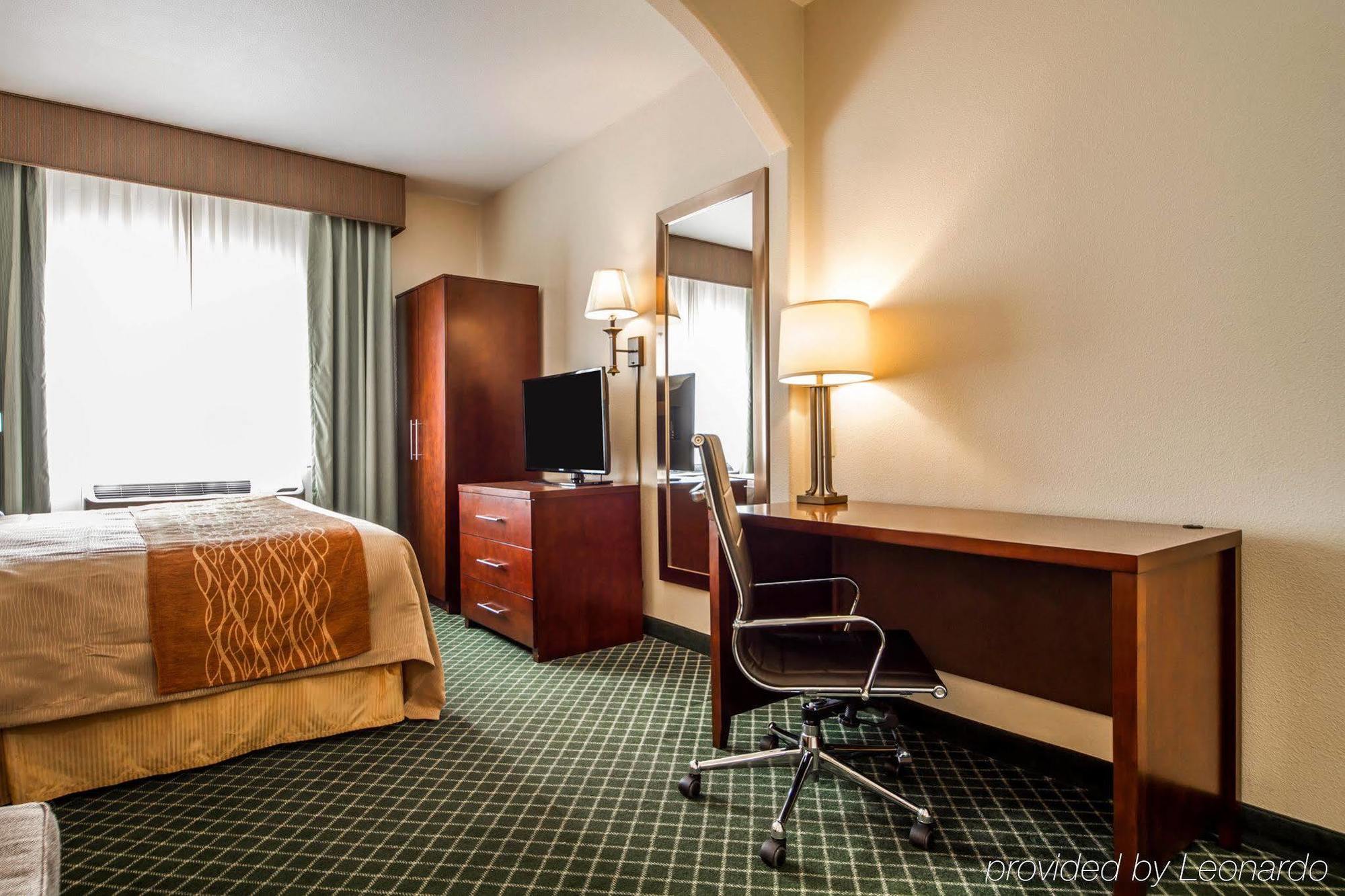 Comfort Inn & Suites Oakland Airport Dış mekan fotoğraf