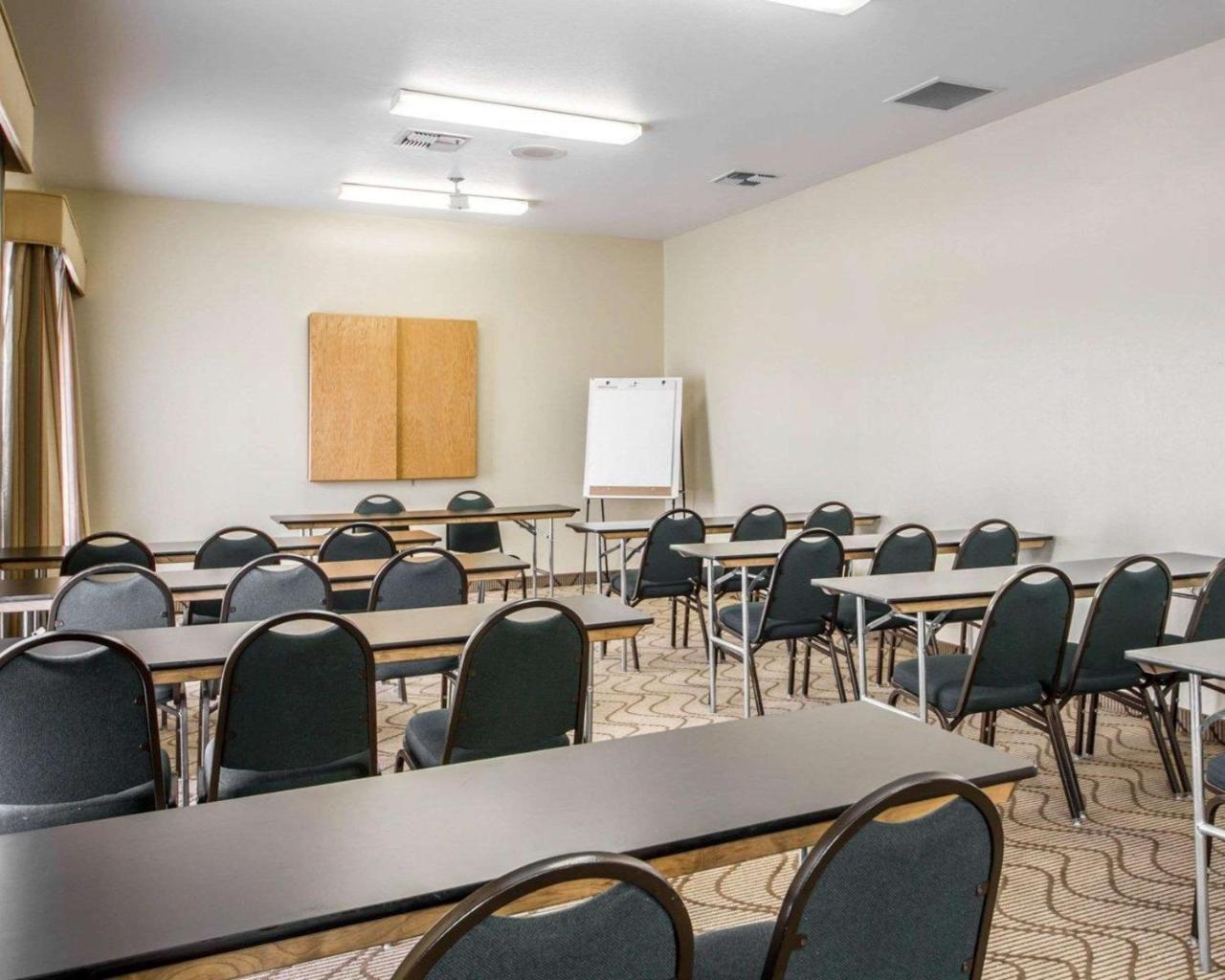 Comfort Inn & Suites Oakland Airport Dış mekan fotoğraf